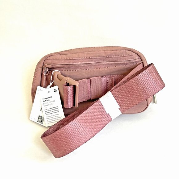 NWT LULULEMON EVERYWHERE BELT BAG 1L - Rare Twilight Rose color - Picture 2 of 5